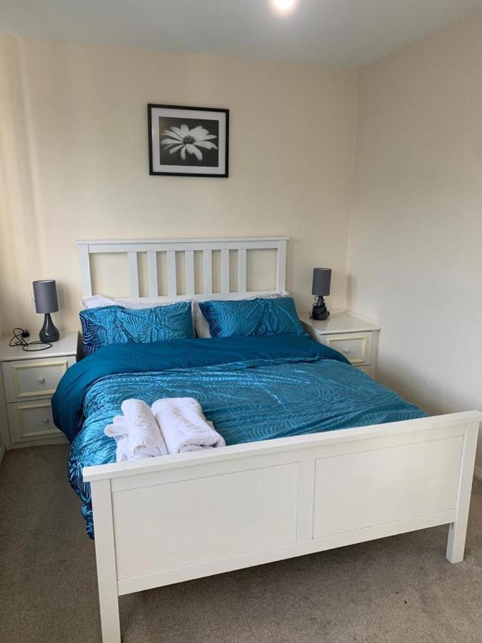 Villa Charming 2-Bed House In Londra Esterno foto